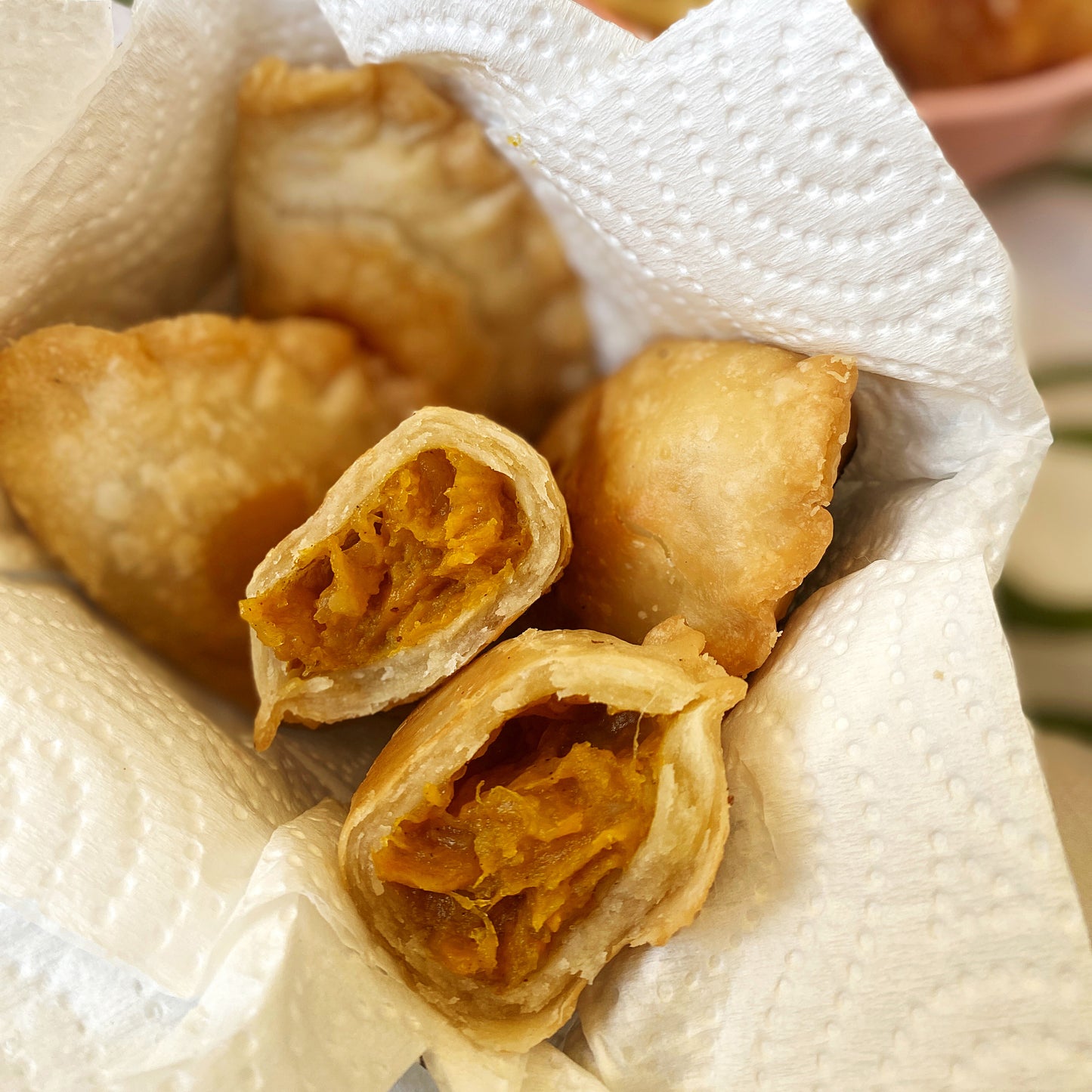 Vutcher Peach Mango Pie 3pcs